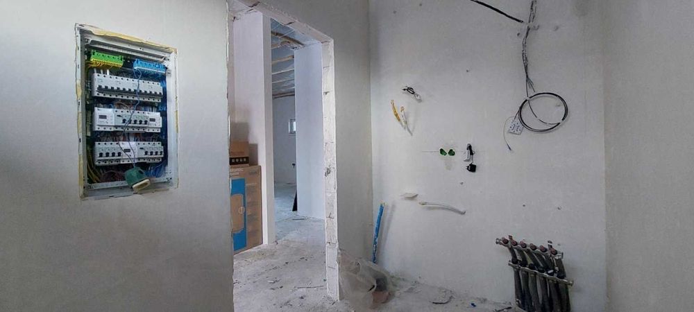 Нові Петрівці, дуже стильний сучасний будинок 100 кв.м