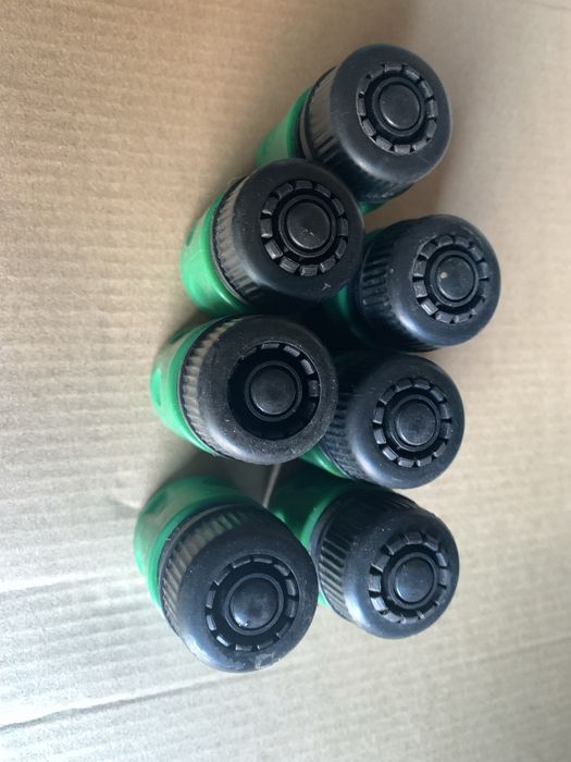 Конектор 1/2" швидкознімний для шланга.