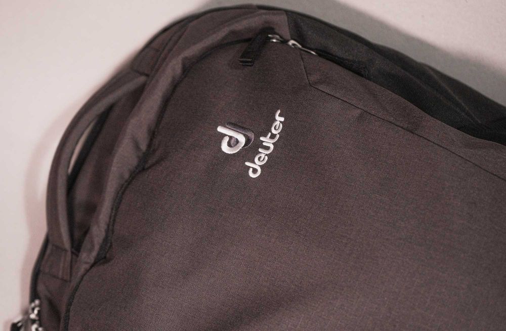 Mochila Deuter Giga 28L – Conforto e Organização para o Dia a Dia!