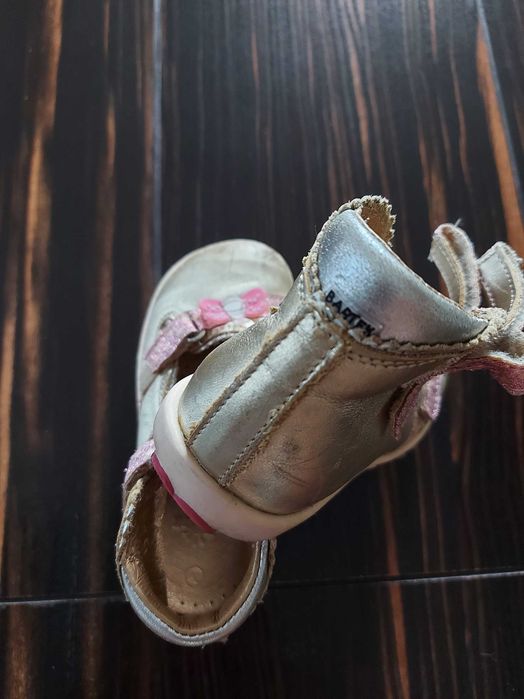 Buty, sandały Bartek ze skóry roz. 24