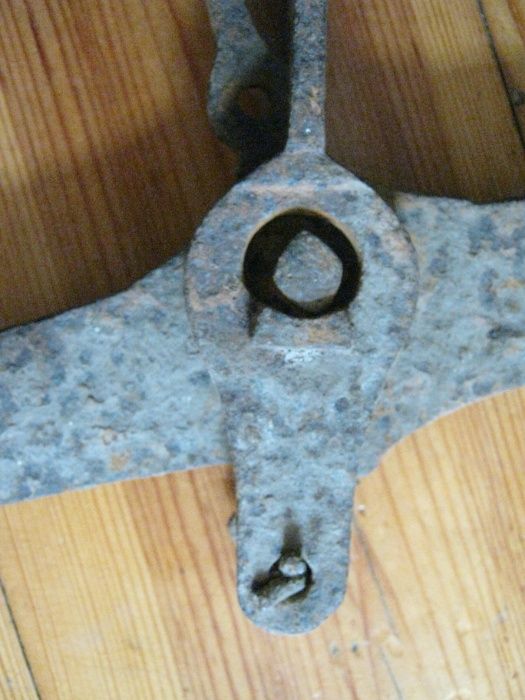 Дореволюционные коромысловые весы.