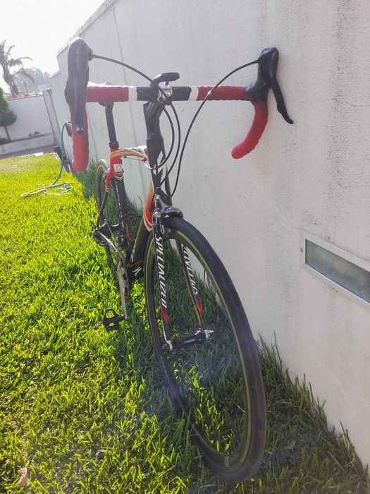 Specialized Tarmac Carbono (Tamanho 56/L) – Shimano Ultegra/105 – Rodas Vision