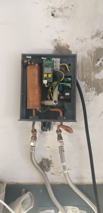 Esquentador eléctrico (aquecimento instantâneo)