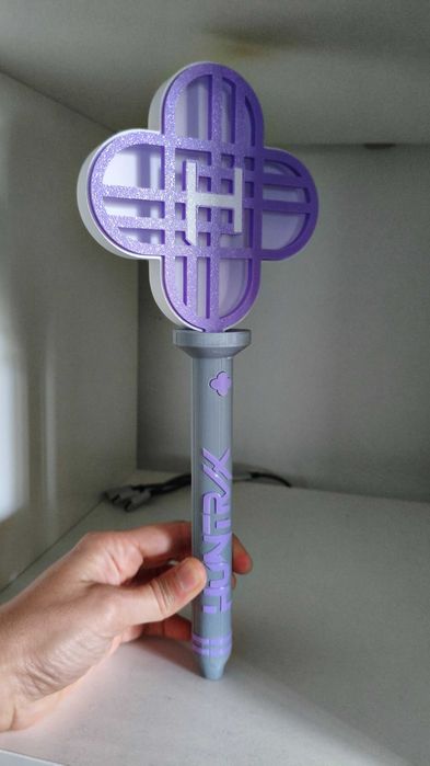 Bastão K-pop Huntrix – Merch Fã / Colecionador