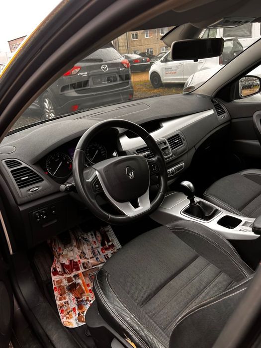 аренда Renault Laguna универсал 2008 (газ/бензин)