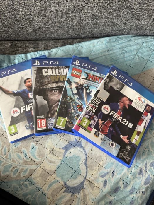 Продаю ps4 fat оригінал