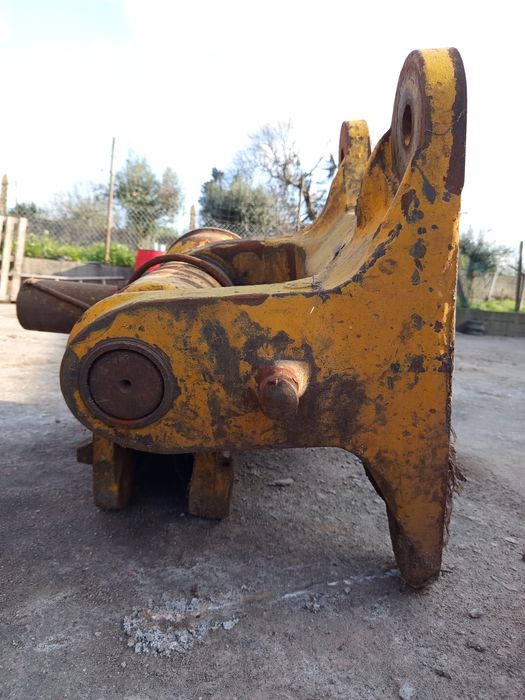 Peça lança traseira JCB 3CX