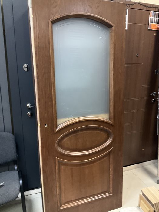 Двері міжкімнатні та вхідні на вибір , є в наявності вул Зелена, 51.