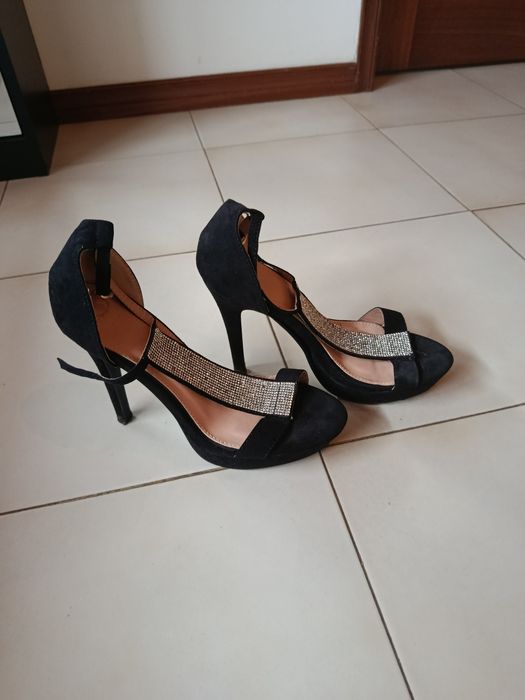 Sandália de cerimónia veludo com brilhantes