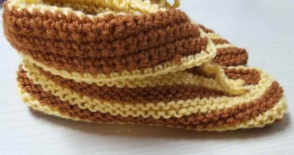 Botinhas em lã ao estilo dos avós.