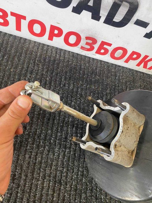 Вакуумний підсилювач гальм Nissan Navara D40 Pathfinder R51 2.5 05-14
