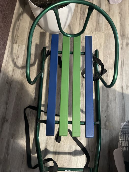 Санки в чудовому стані