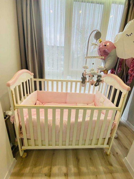 Ліжко дитяче, кроватка з музичним мобілем