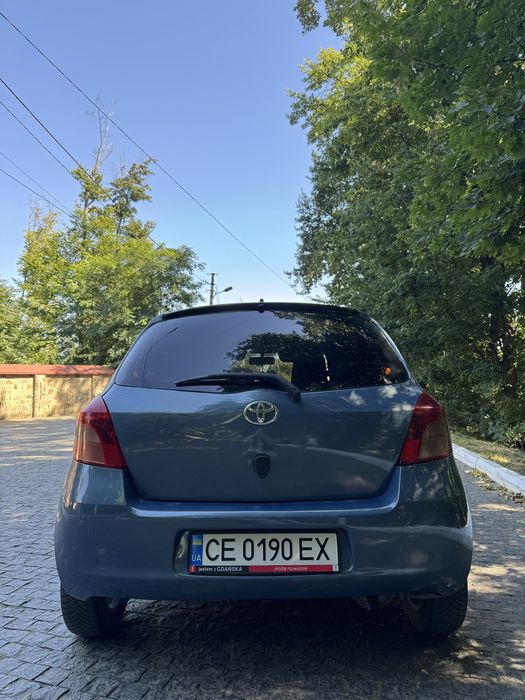 Тойота ярис 2007