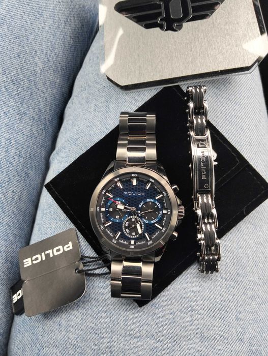 Relógio e pulseira Police