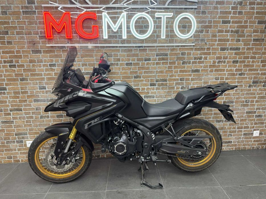 VOGE 525 DSX BLack 2 mil Kms FEV 26