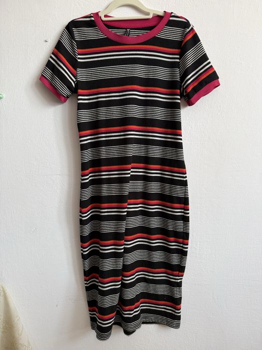 Sukienka w paski rozowa czarna s xs m