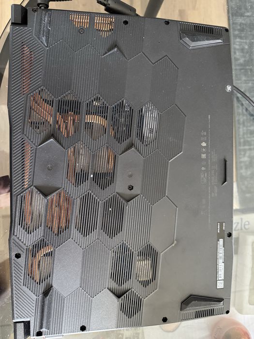 Ноутбук MSI Bravo 15 C7UDX