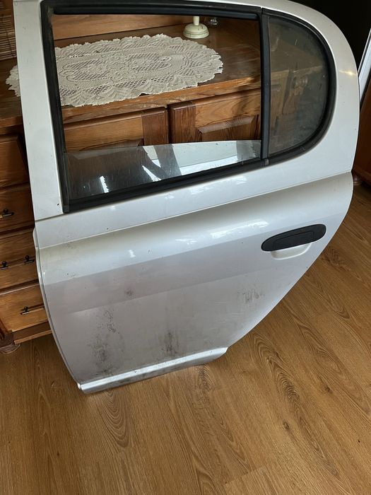 Drzwi lewe tylne Toyota Yaris I