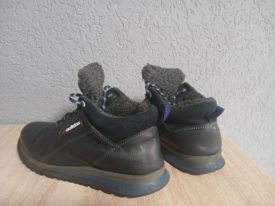 Шкіряні кросовки Adidas 41 .