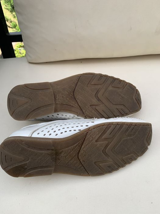 Buty mokasyny skorzane 41 białe Krisbut comfort