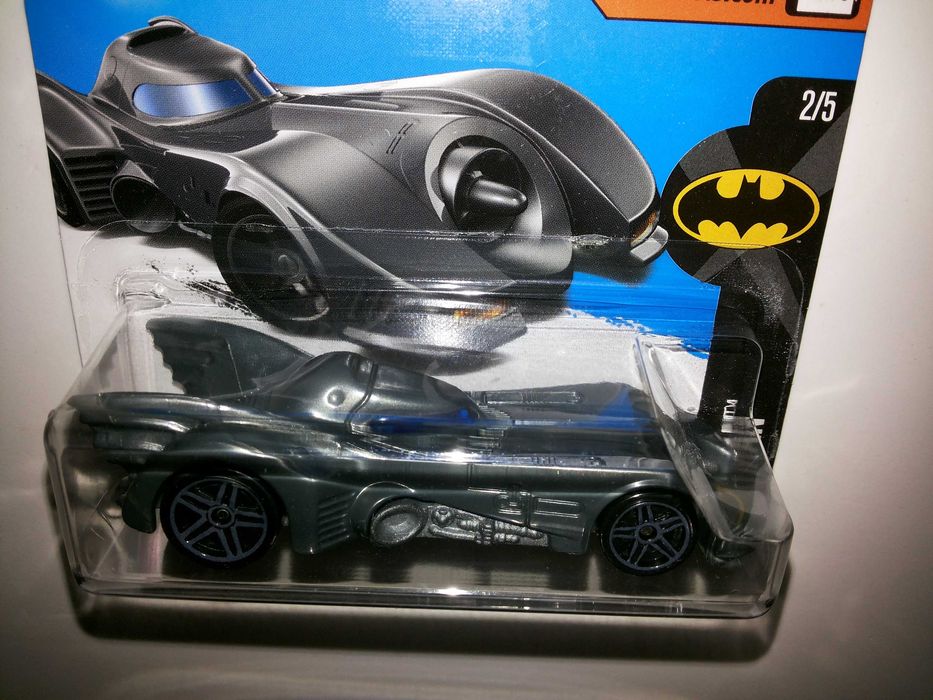 Batman - Carros Antigos - Batmobile - Hot Wheels escala 1/64