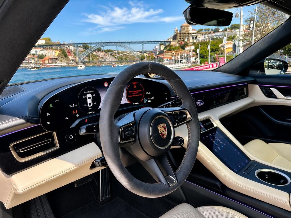 Porsche Taycan Turbo