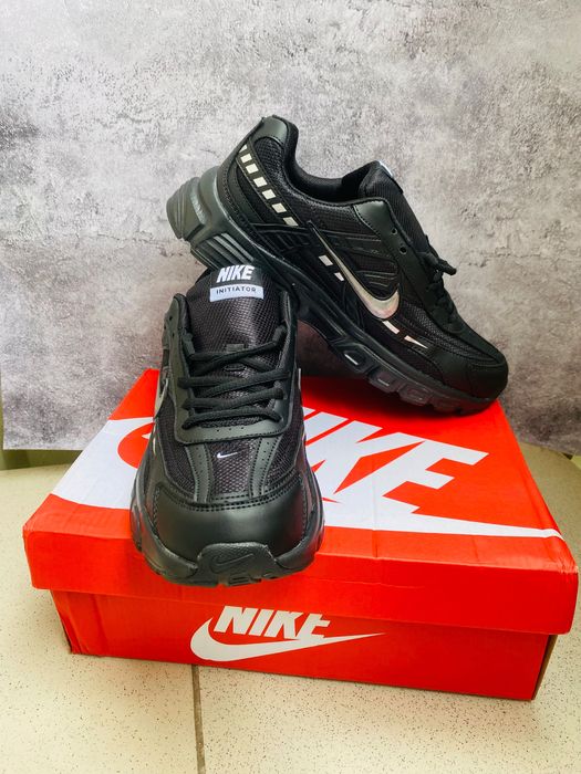 Nike Initiator Triple Black — розмір 43