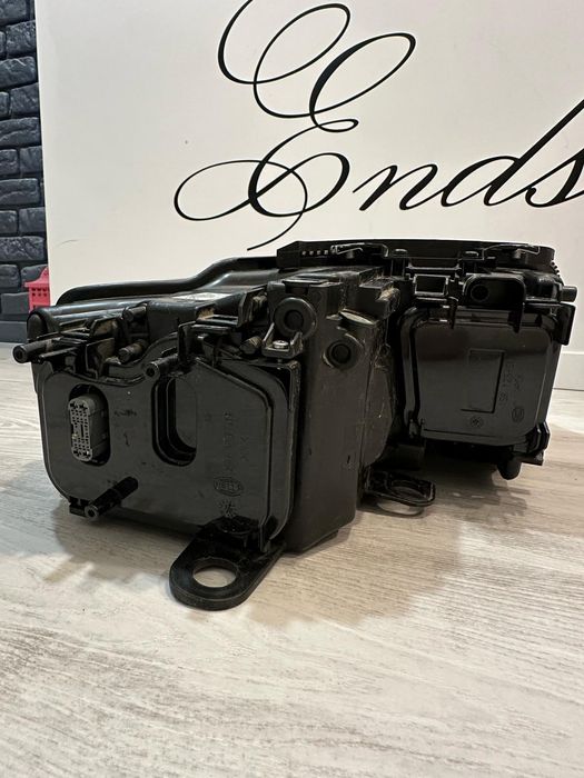 Lampa nowa przednia lewa Audi A8 D3