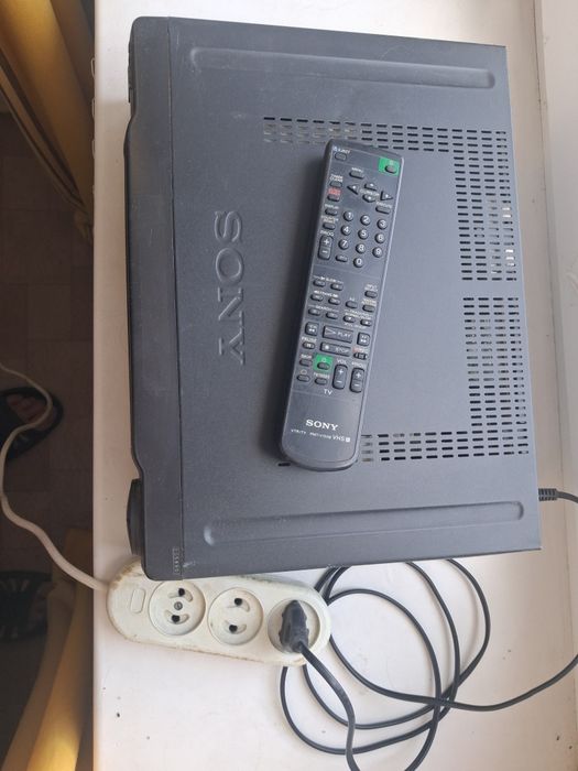 Відеомагнітофон Sony. Mодель : SLV-X312MEe