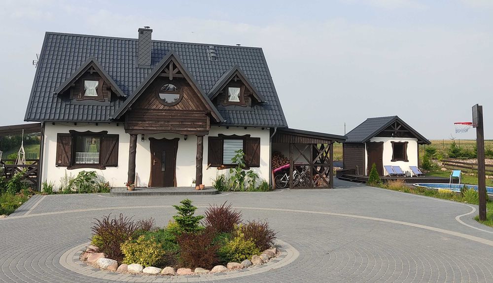 Dom z basenem i sauną na Kaszubach