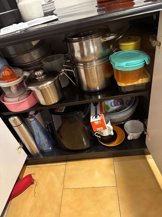 móvel espaçoso em bom estado