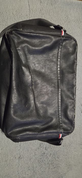 Torba męska skórzana Tommy Hilfiger AM0AM00795  na laptopa, dokumenty