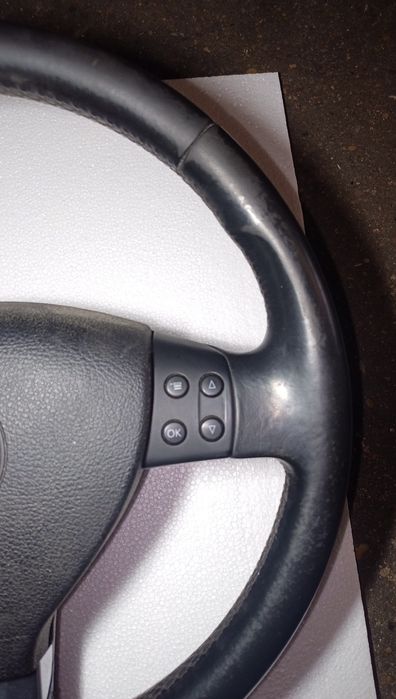 Kierownica z multi funkcją Touran skóra