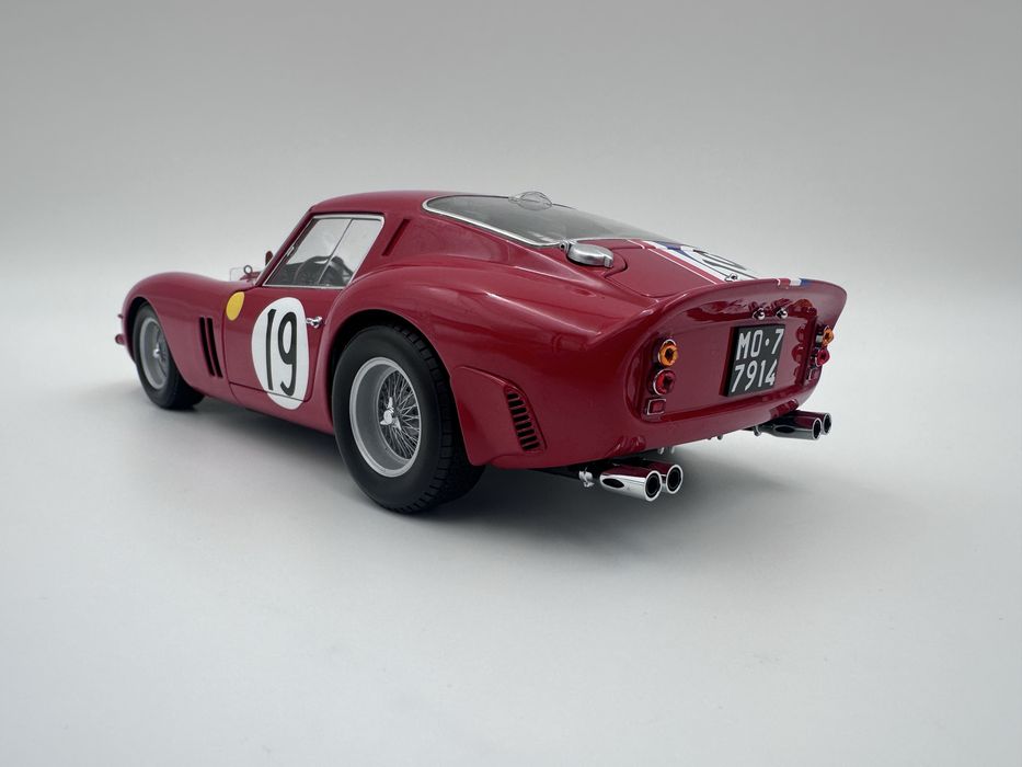 Ferrari 250 GTO #19 Kyosho 1:18