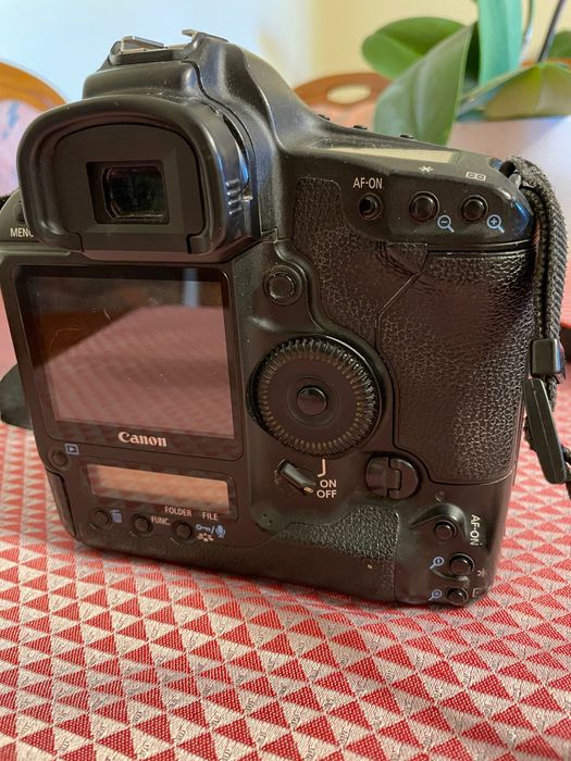 Aparat Canon EOS 1D Mark III