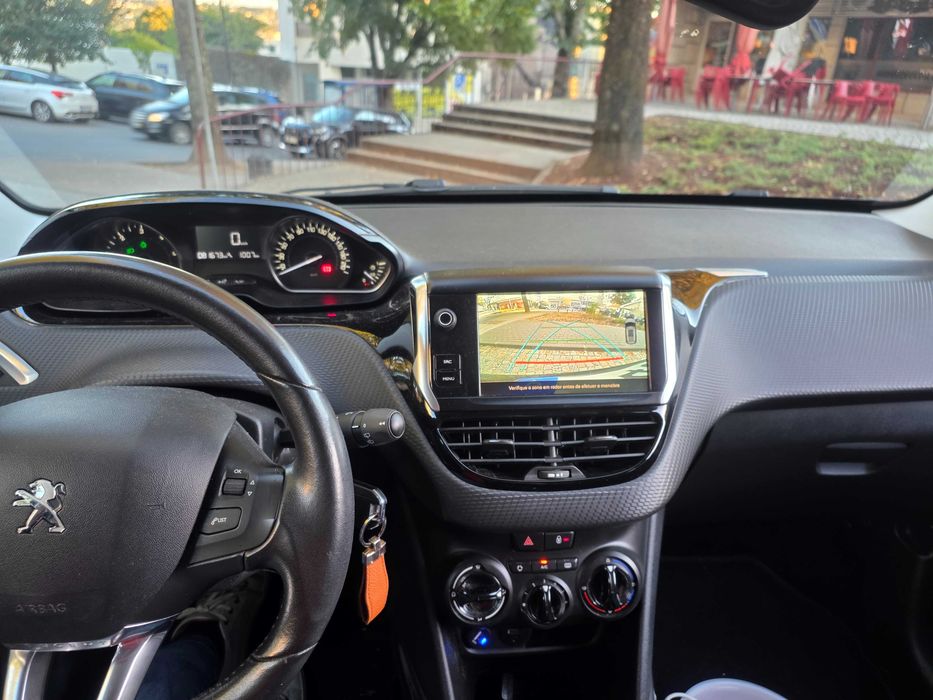 Peugeot 2008 1.6 HDI