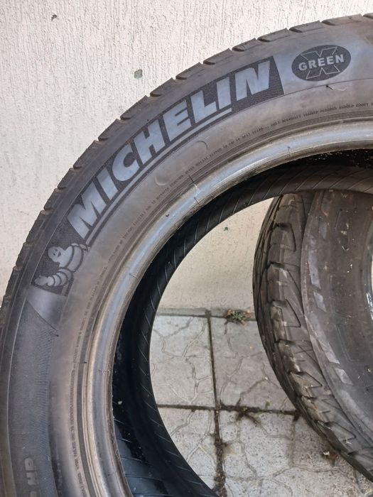 Продам резину. ,б/у
