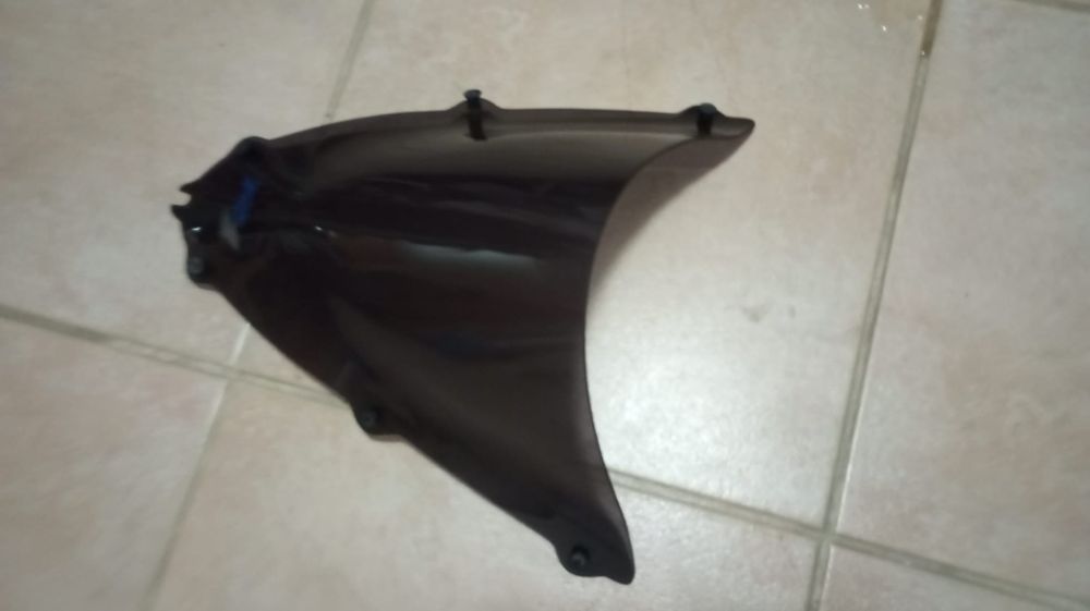Viseira bolha fumada nova nunca usada para Yamaha R1 ano  1998 a 2002