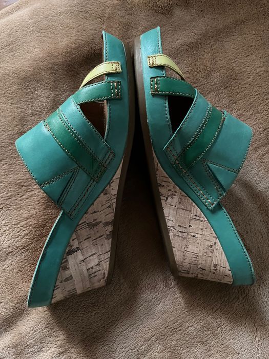 Шльопанці Clarks