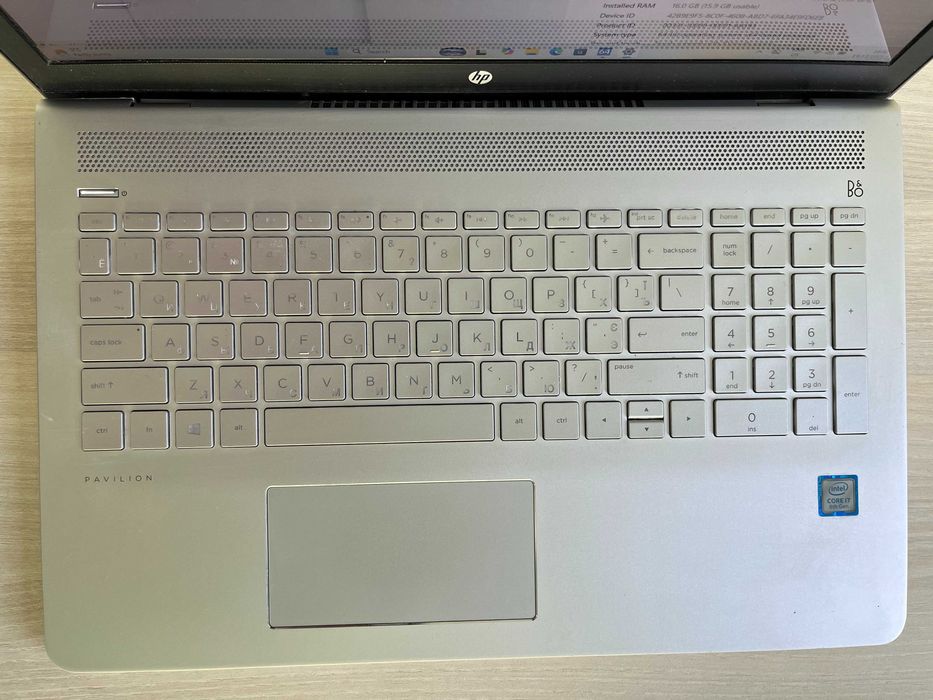 HP Pavilion 3168ngw /i7-8550U/ 16GB/SSD 256GB/ FHD IPS