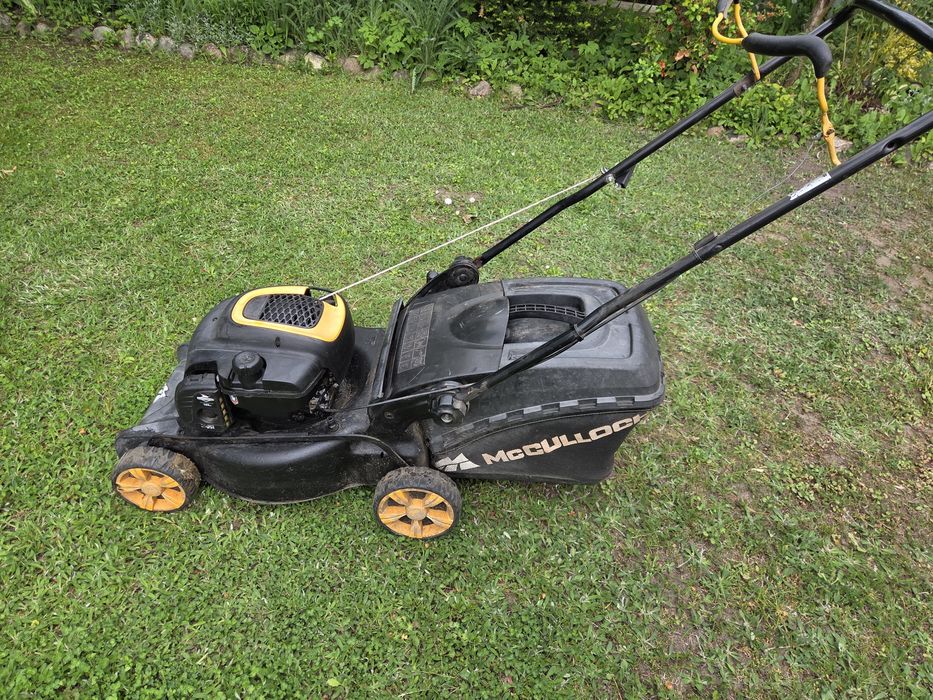 Kosiarka McCoulach z silnikiem Briggs&stratton 125cc