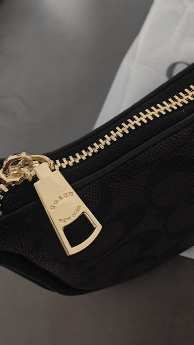 Mala Coach New York | Nova