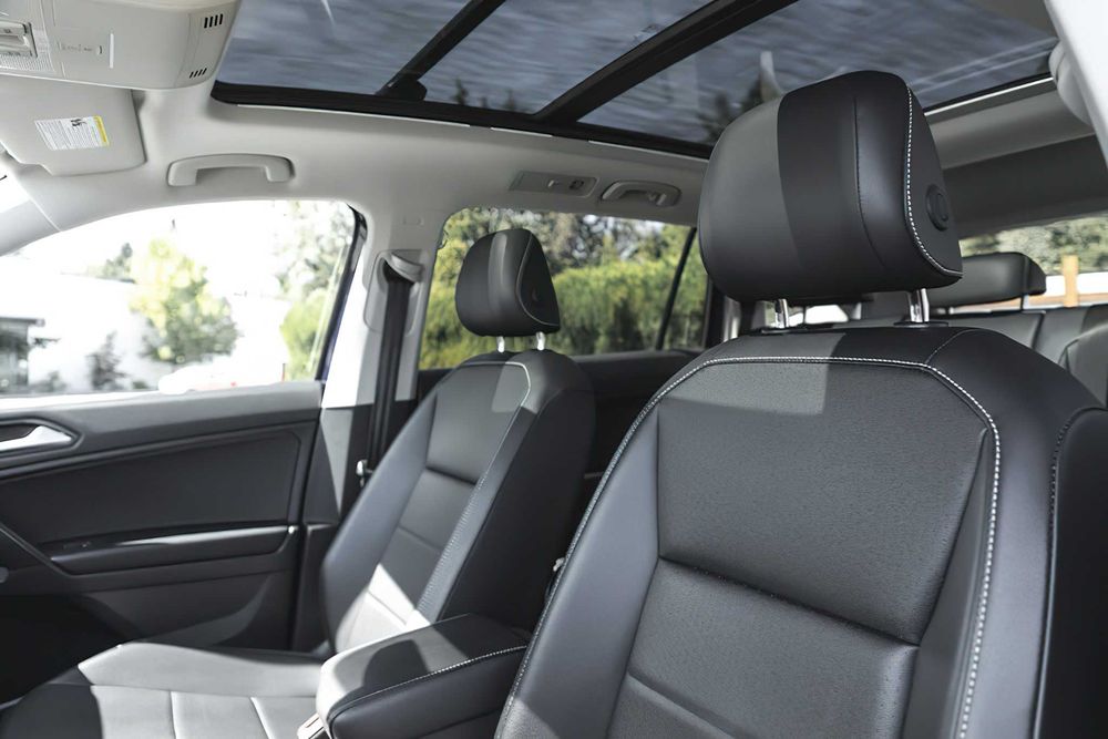 Volkswagen Tiguan      2021