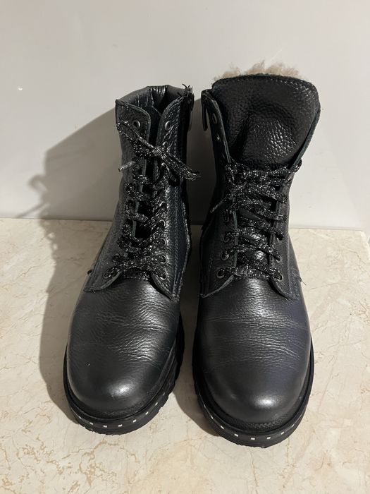 Продам зимові жіночі шкіряні черевики