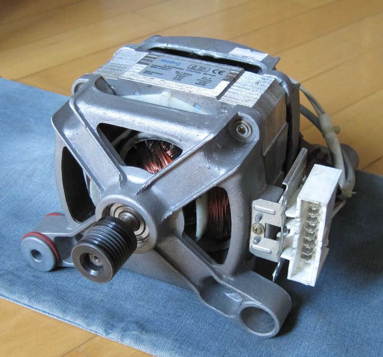 Пральна машина SAMSUNG двигун, мотор.