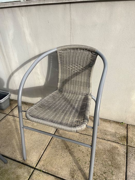 Mesa jardim e cadeiras