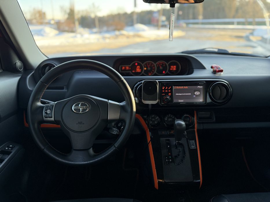 Toyota Scion Xb 2011 2.4 Corolla