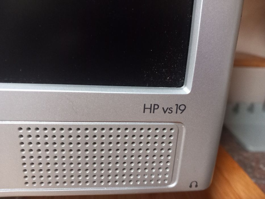 Computer Monitor64752417204225121