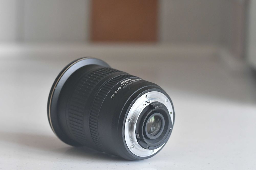 Об'єктив Nikon Nikkor AF-S 12-24mm 1:4 G ED